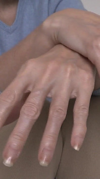 Schöne, Elegante Hände Und Fingernägel, Präsentiert Von Lady Victoria Valente