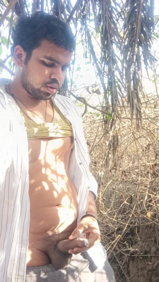IsmaatDeva: Whitish Cream Peeing in Forest Alone