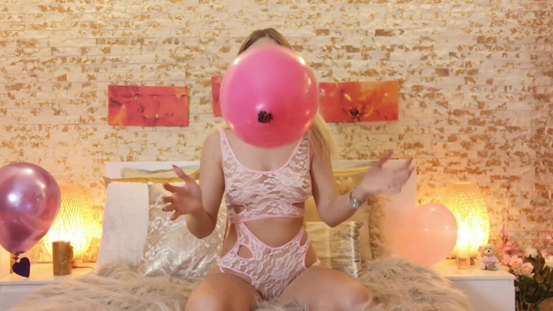 Erotic Tanya: Подарок от Запоздалого Валентина