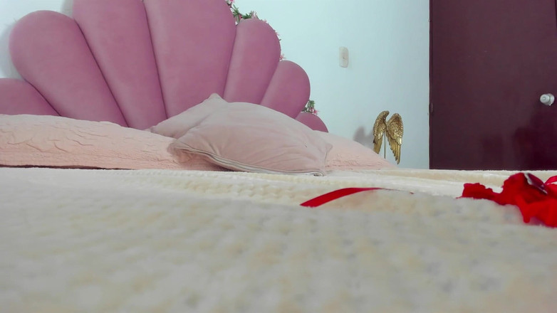 Yue Darko: Mädchen Mit Gefärbten Haaren Masturbiert Sehr Heiß Vor Der Kamera...