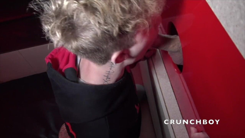 Gay fucked by surprise by straight friend: Si jalang blonde Twink dikongkek mentah dalam dominan atas lingkar...