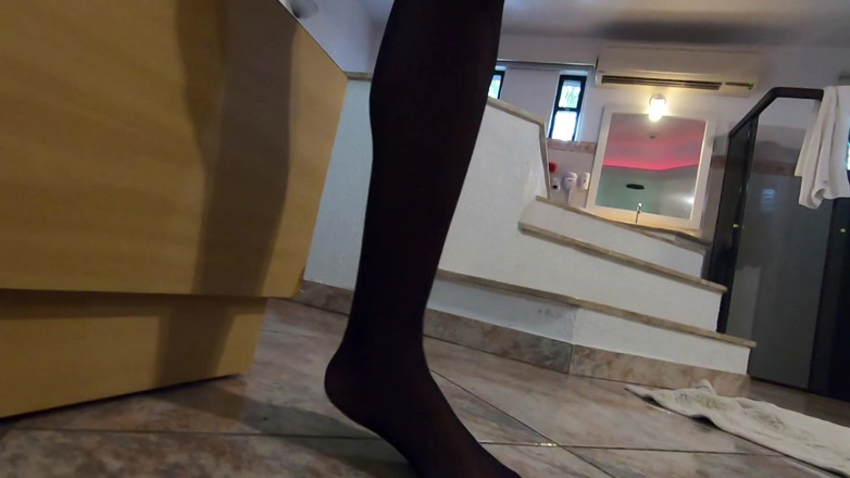 BobbyRuffus: Wonderful girlfriend seducing with strap-on and ends up in masturbation -...