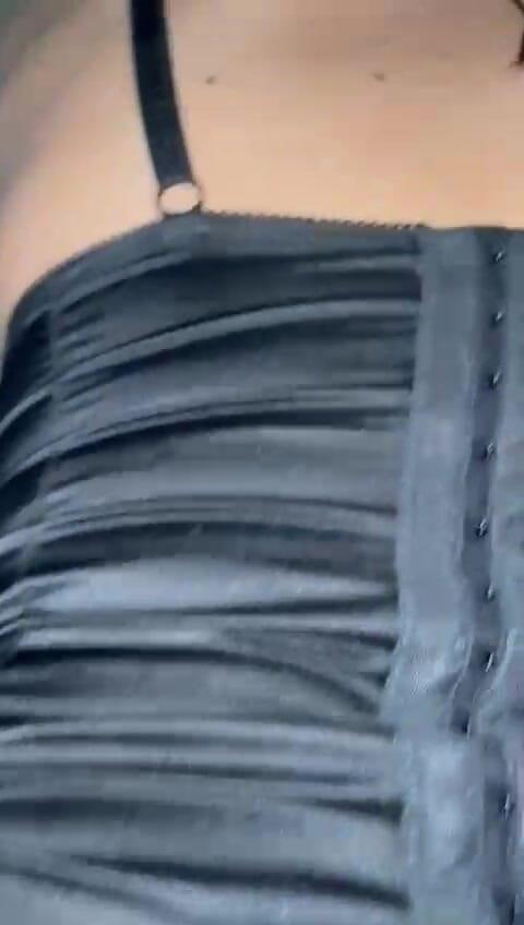Monakiss: Monakiss anal tıkaç