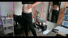 ElementX1018: 我的弹跳鸡巴想要你吮吸它，因为我的肚子越来越丰满！