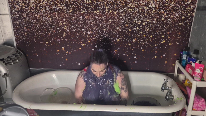 Bambi_beauty1: Keseronokan krim dan Gunge!