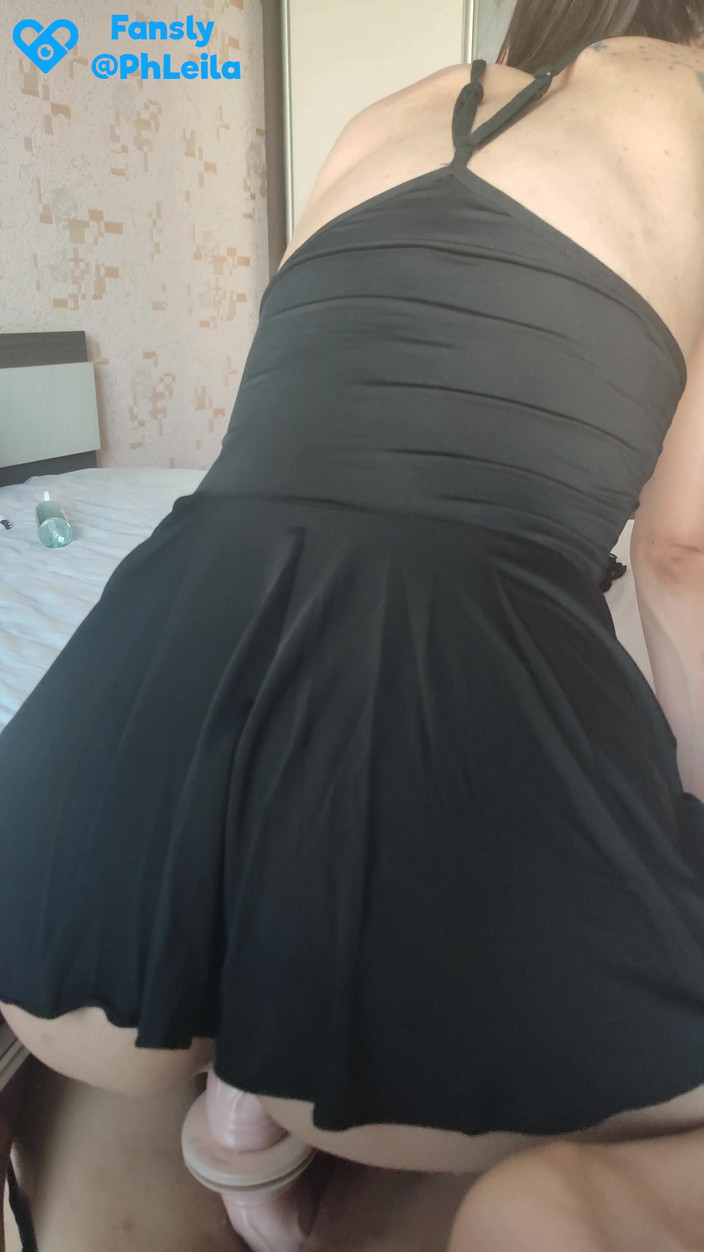 LeilaBeat: Jezdím na robertku nahoře a měla orgasmus. krém teče dolů