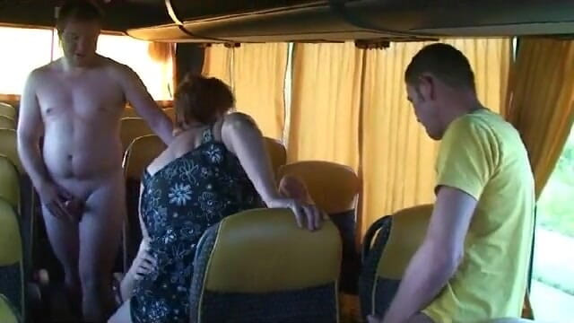 Anna Devot: Annadevot - Gangbang nell'autobus ...