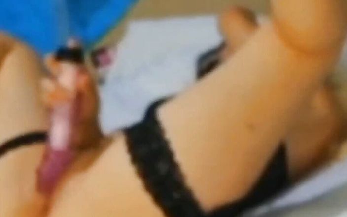 Park Ricoo: Gioco anale e orgasmo per adolescenti in camera da letto