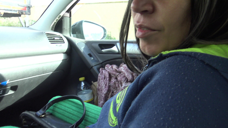 Stepmom Susan: Amateur Stepmother Gives Virgin Stepson a Handjob for His 18th Birthday
