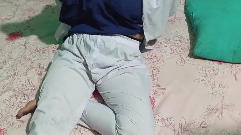 Sumahomesex: Cikgu Bangladesh berkongkek dengan pelajar video lucah