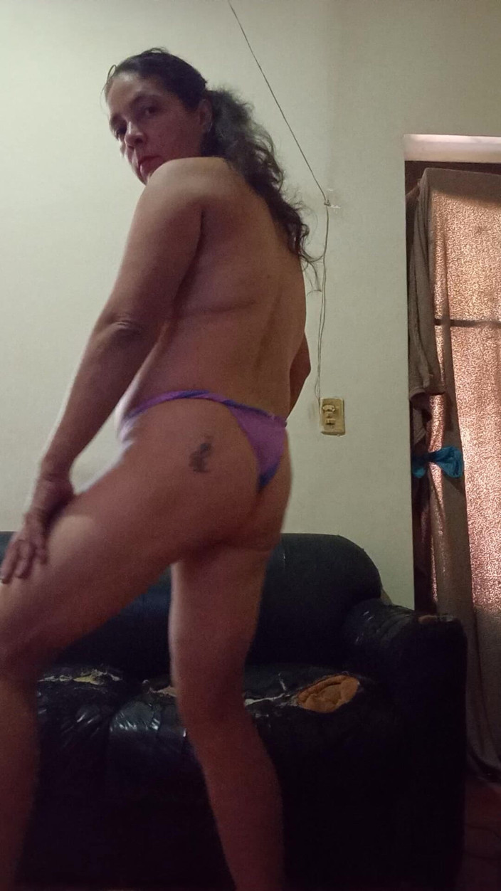 Vivi Barbieri: Dancing Ass