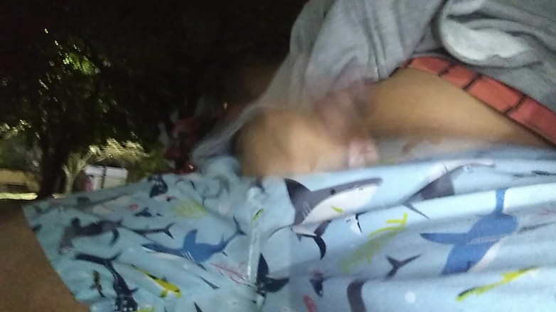 AlexAlejandro13: Masturbarea reală în parc