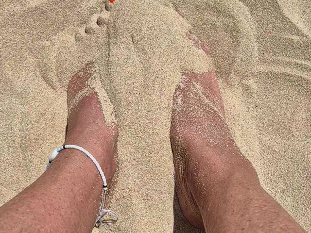 Feet in the Sand! (UK Joolz)