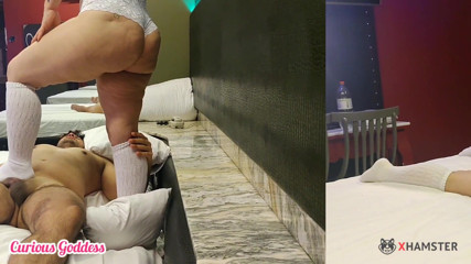 Adrian And Curious: Nyfiken Gudinna blond nörd små bröst vita strumpor del 3