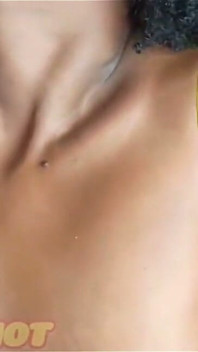 Gloryhole na dojícím stole - honění na velkém penisu přes dojící stůl - masturbace - sání ptáka