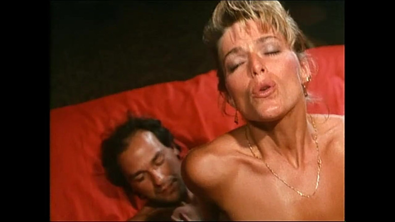 XTime Vod: Velmi sexy a děvka blondýnka ... Top vintage film