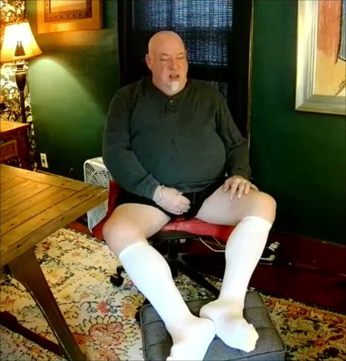 beardaddychub: Bear Stepdaddy Chub Shoots While Jerking in Jock