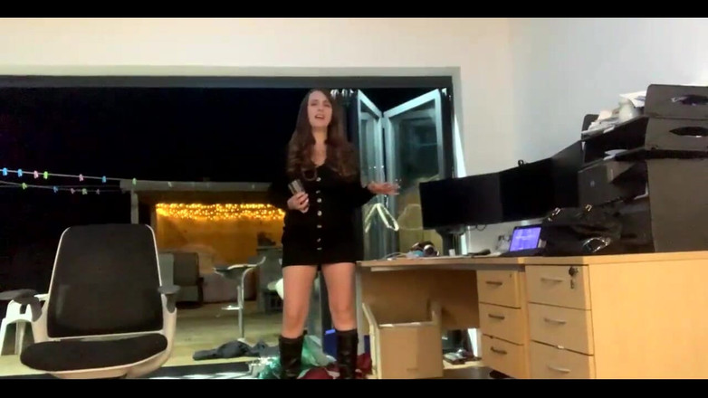 Keira_xxxxxx: 노래하기