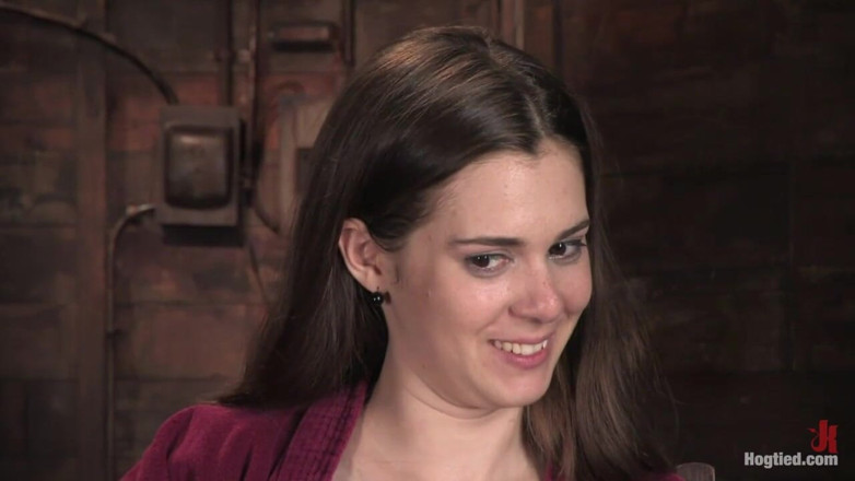 Hogtied by Kink: Isobel Wren po raz pierwszy pojawia się wyruchana