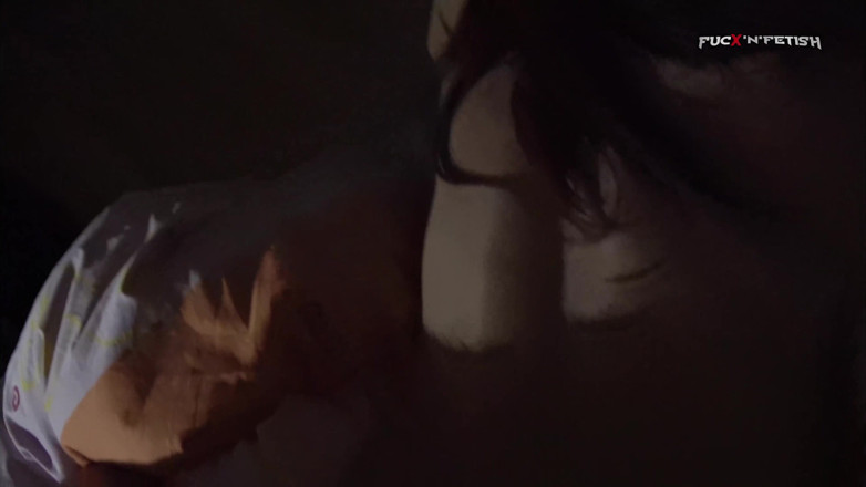 Fuck n Fetish: Sexul pe la spate al femeii latino