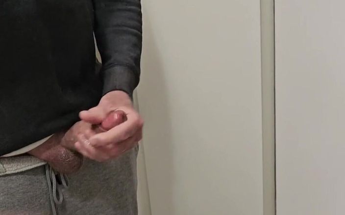 Ray Roberts: Soğuk yağmurlu bir günde iniyorum.