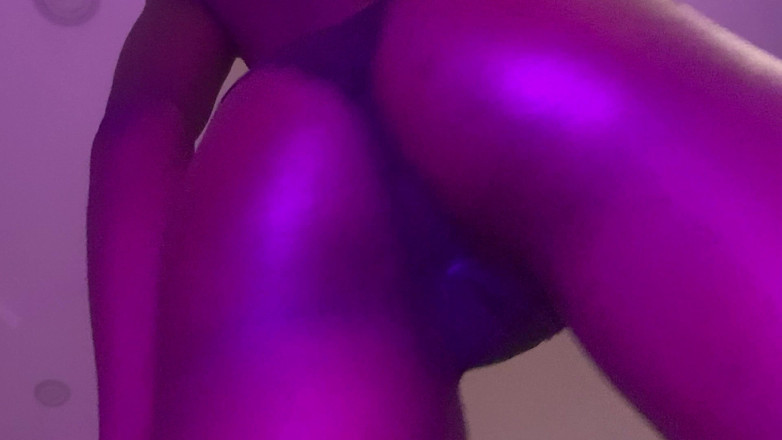 Browngurl234: Sexy ebenová holka předvádí své twerking dovednosti pohled zpět