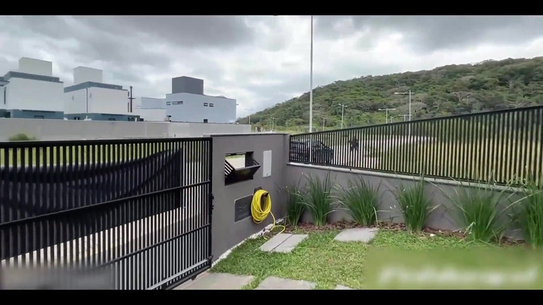 Fablazed: Svedla poslíčka mým dokonalým zadkem!