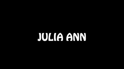 Julia Ann: Julia Ann sexy masturbating milf