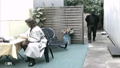 House of lords and mistresses in the spanking zone: Drsná série 097 - zralá děvka se zavázanýma očima naplácána