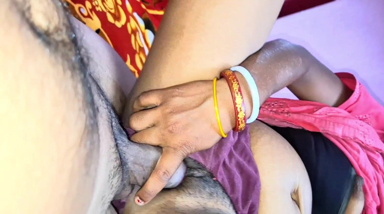 Sumaj: Desi indiano caldo bhabhi o devar duro