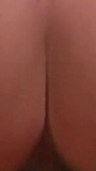 Blonde babe w ekstazy palcowania i ustnej rozkoszy