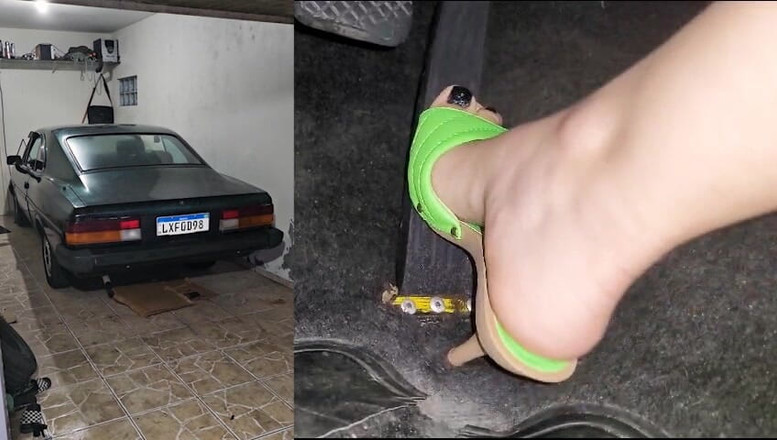 M4ndy: Araba garajdan ayrılmak istemiyor