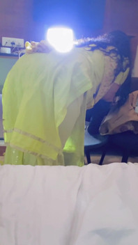 Sakuntla zimmermädchen fickt punjabi-jungen, leckt enge muschi, hausmädchen xXX video Shrutilivecum mit punjabi, schmutziger Stimme