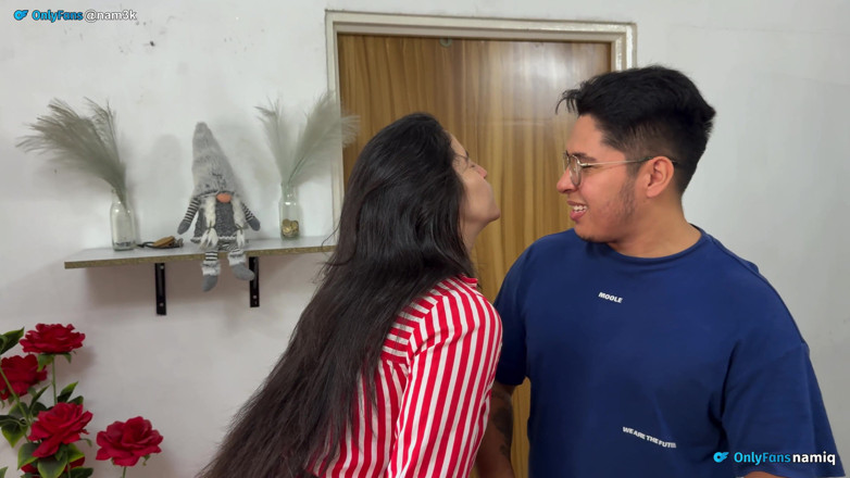 NamiQseiiin: Sexy und schöne latina squirtet in das gesicht des kameramanns