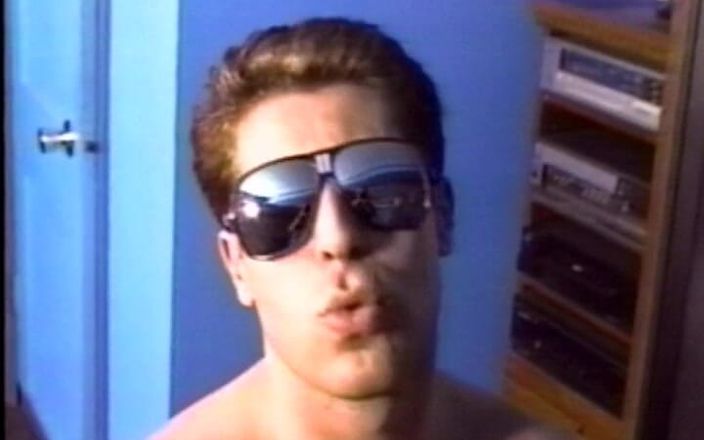 Gay RetroX VHS: Мужчины исследуют плотские пути No5
