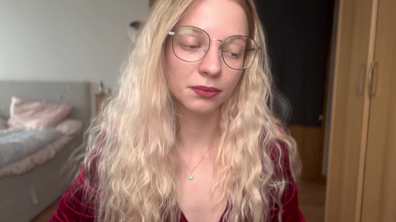 Goddess_Bella_Rae: Моя чесна думка про бета і покірних чоловіків