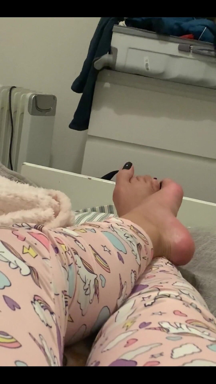 KiffaFeet: Swallen устали пальцы ног