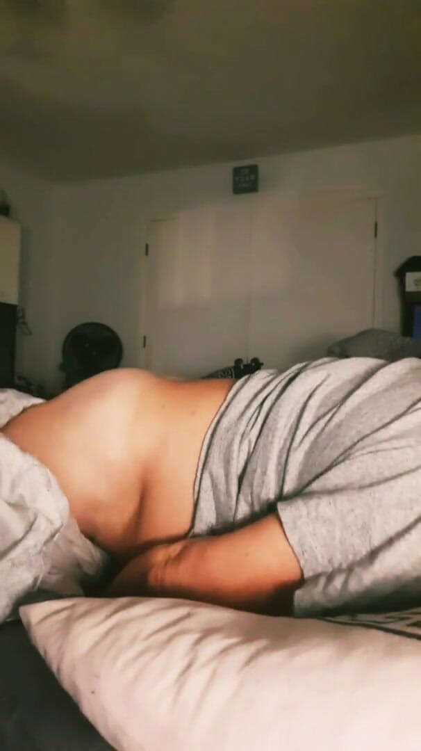 Cory Bernstein: Sexy nadržený táta Cory Bernstein přistižen při honění mužské celebrity...