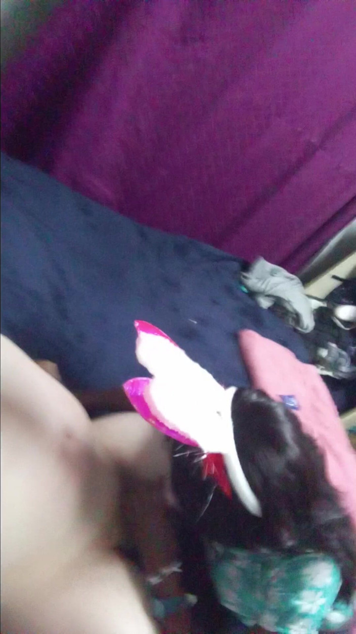 hothouse18xxx: 학교 전에 아빠에게 좋은 오럴을 주는 음란한 공주