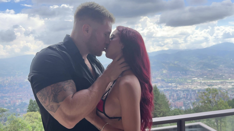 FILOUFITT: Filoufitt Picking the Best Slut in Medellin