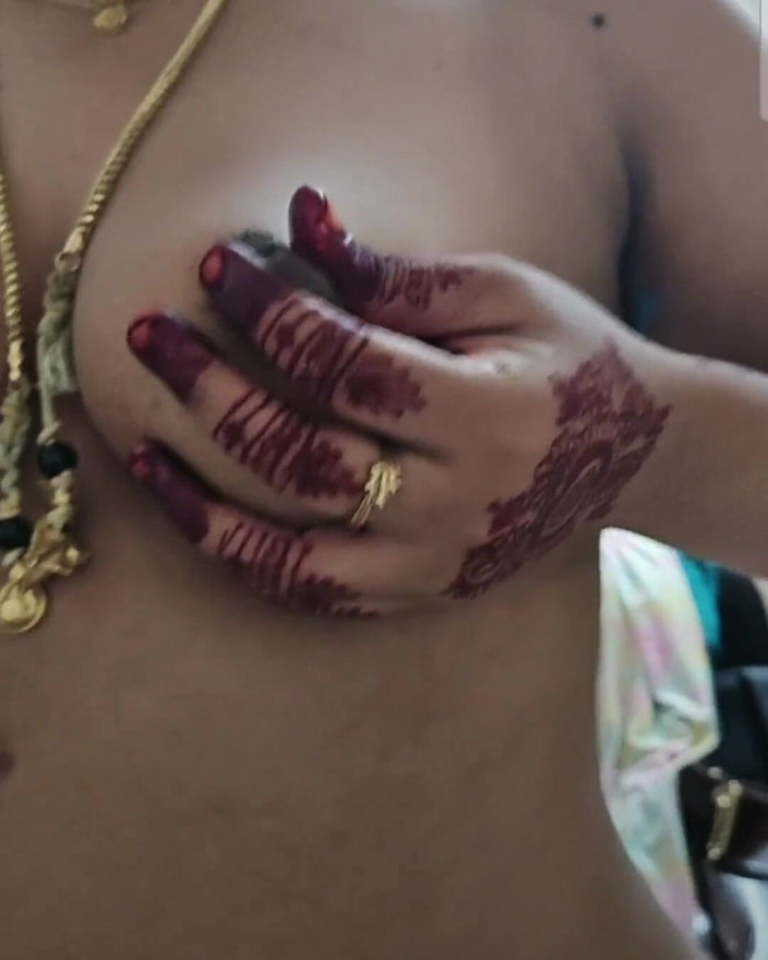 Tamilwife: India caliente milf chupando polla del novio y monta en...