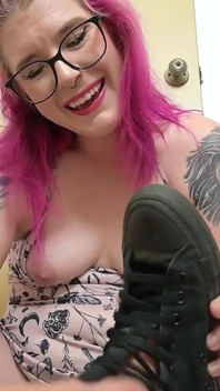 Sneaky phòng tắm sneaker tôn sùng quickie