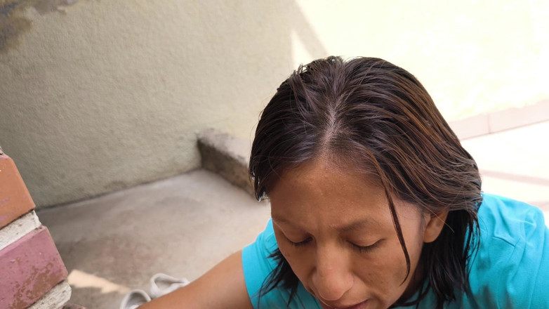 Moo DBOXXX: Ibu tunggal Candy Seller di tepi jalan menghisap batang saya