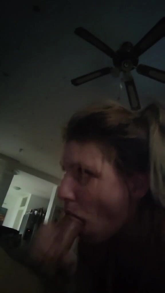 vuana: 입에 사정하는 인정사정 많은 목구멍 섹스