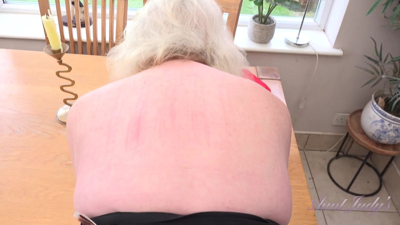Aunt Judy's: Auntjudys - あなたのエッチな熟女主婦クレア夫人は素敵なディナーをありがとう (pov)