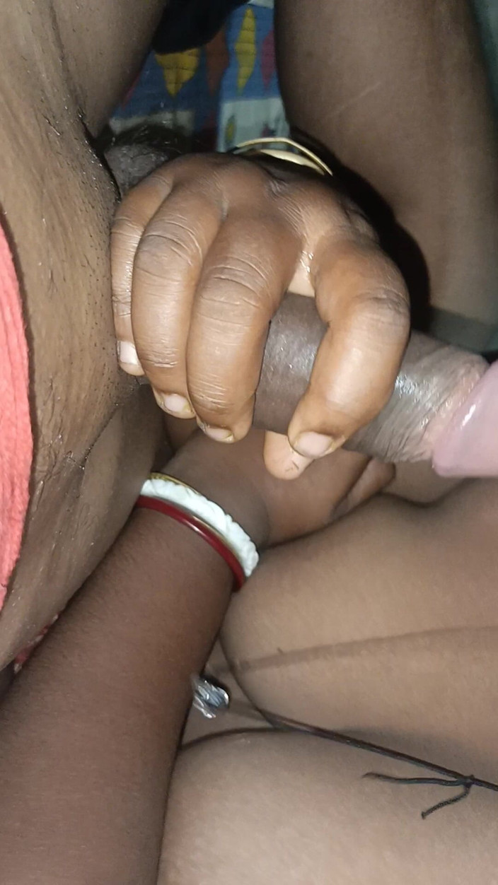 Monika Bhabhi: Il fast time veloce della zia indiana desi