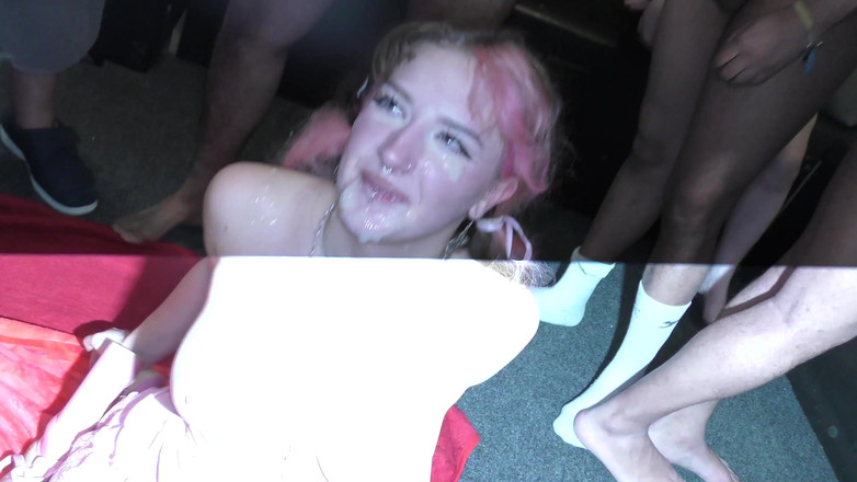 Bukkake Sperm Party: Skutečná bukkake párty se spermatem, díl 34 # 3