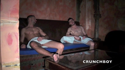 MEN BIG COCKS FUCKERS: Tony Axel fodido por John Despe na sauna