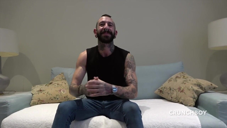 Apolo Adrii pornstar by crunchboy: Il sexy tatuato ragazzo Arandas usato crudo b y Apolo...