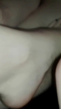 Pieds Nus Et Graillis Avec Un Excellent Sperme